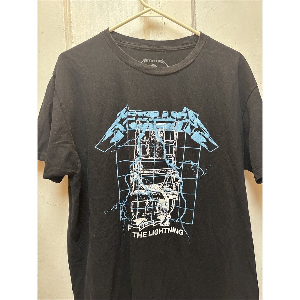 Metallica, Blue And Black Ride The Lightning Concert T-Shirt Men's Size XL‎